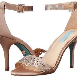 Betsey johnson Etta Heels sz 7.5